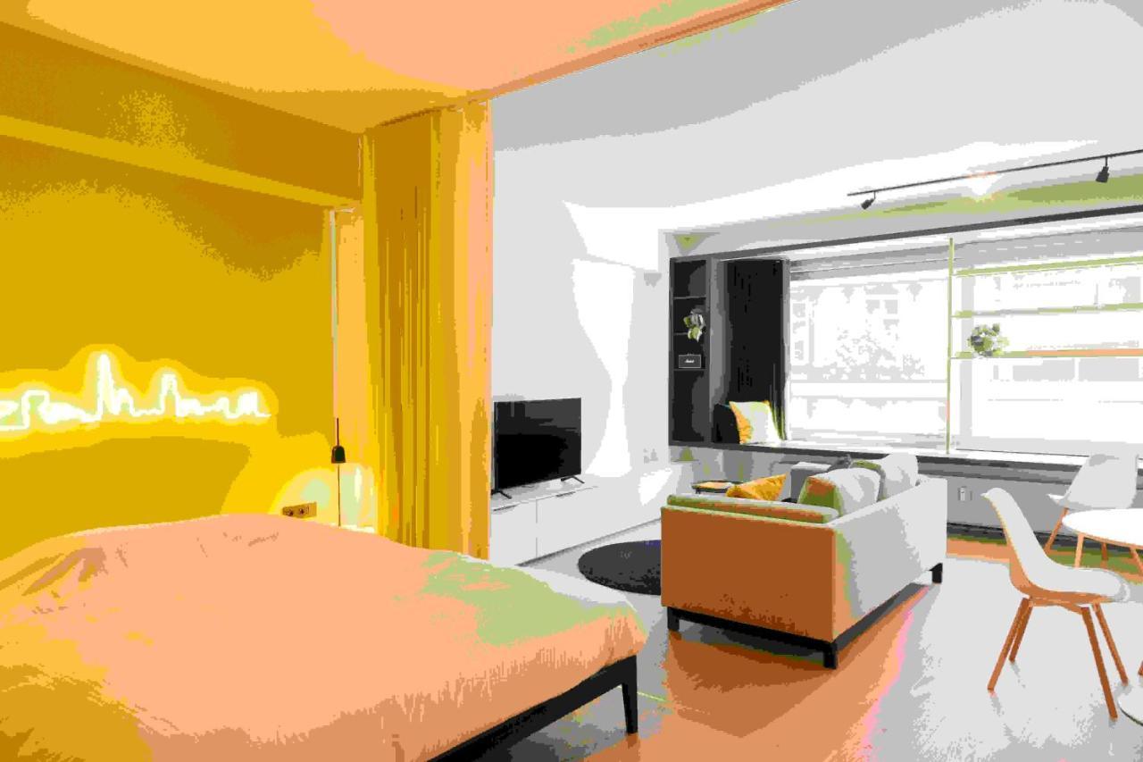 Hopland Apartment Антверпен Екстериор снимка